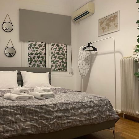 Charming House In Central Athena Bagian luar foto