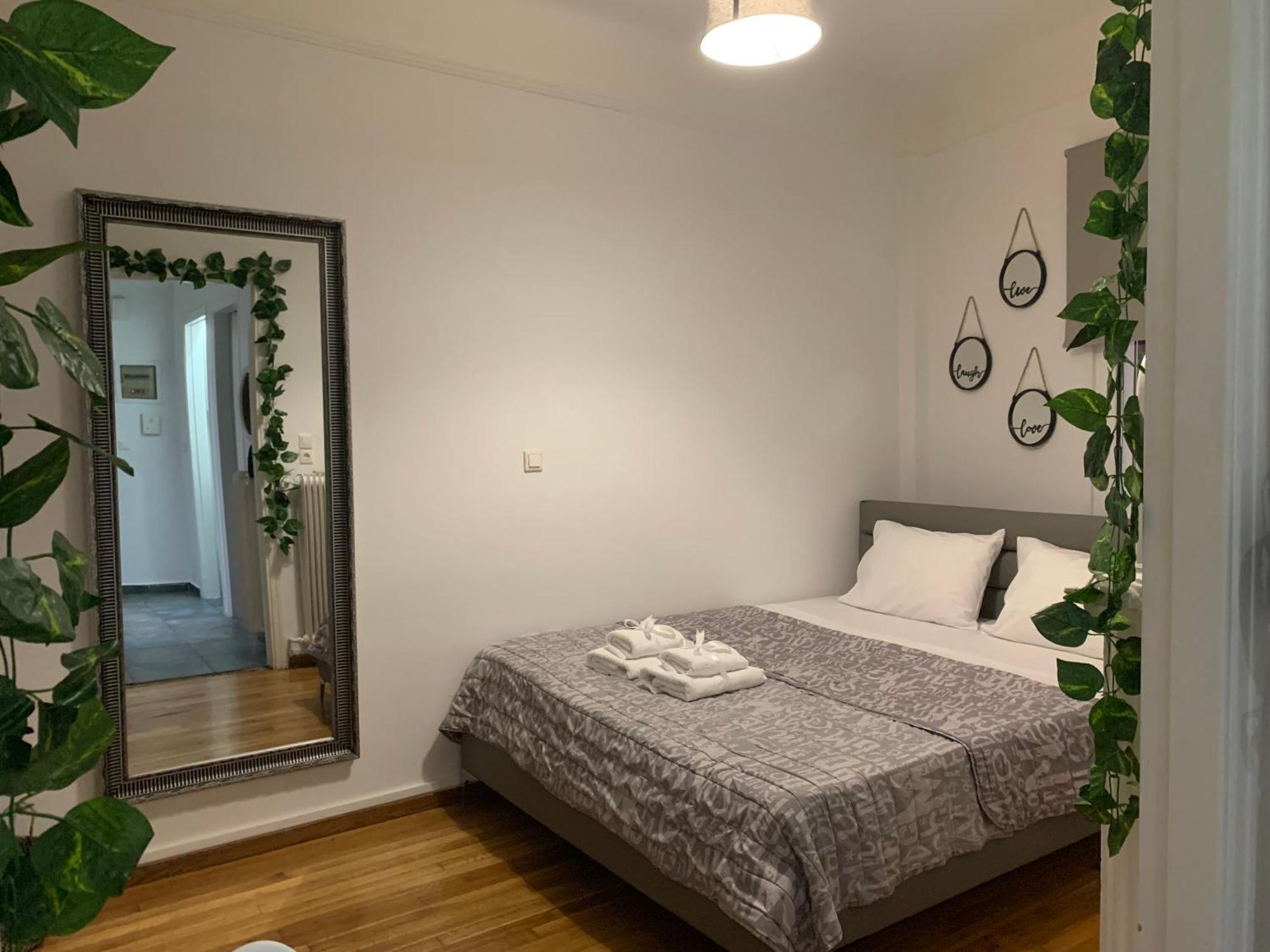 Charming House In Central Athena Bagian luar foto